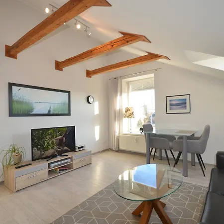 Gaestehaus Am Kanal - Ferien Und Serviced-appartements Διαμέρισμα *