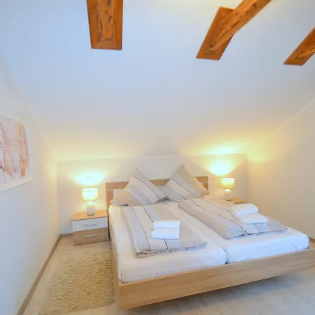 Gaestehaus Am Kanal - Ferien Und Serviced-appartements *