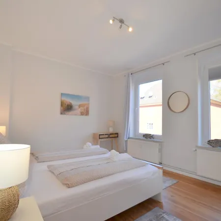 Διαμέρισμα Gaestehaus Am Kanal - Ferien Und Serviced-appartements Ρέντσμπουργκ