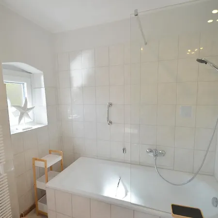 Gaestehaus Am Kanal - Ferien Und Serviced-appartements *