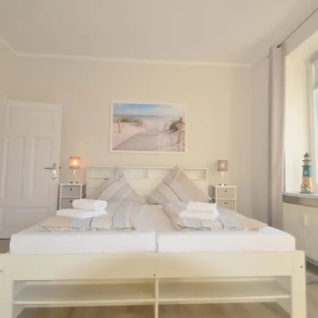 Gaestehaus Am Kanal - Ferien Und Serviced-appartements Διαμέρισμα Ρέντσμπουργκ