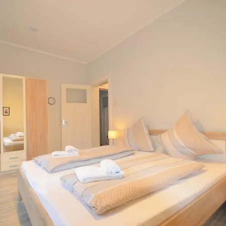 Gaestehaus Am Kanal - Ferien Und Serviced-appartements *