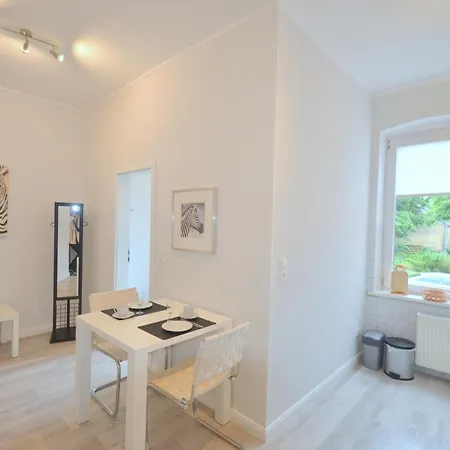 Gaestehaus Am Kanal - Ferien Und Serviced-appartements Lejlighed *