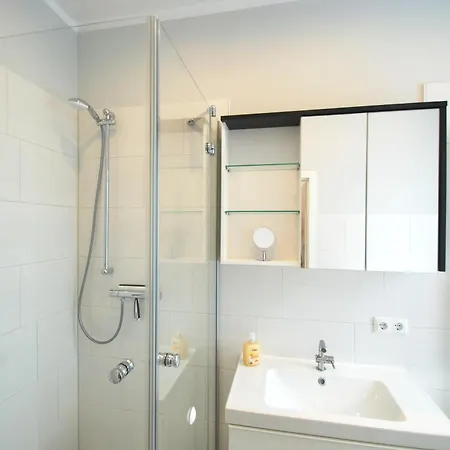 Gaestehaus Am Kanal - Ferien Und Serviced-appartements